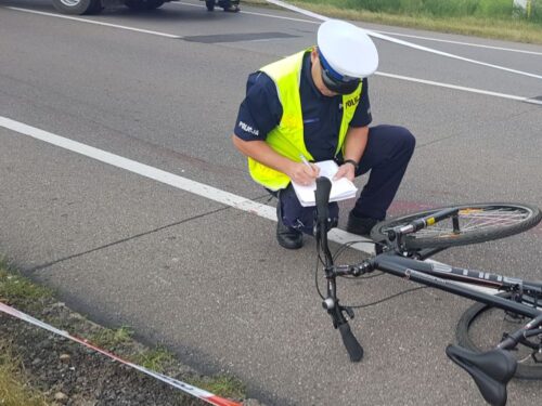 Gm. Cielądz: Wypadek w Komorowie. 13-latka w szpitalu